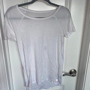 VICTORIA SECRET white workout short sleeve